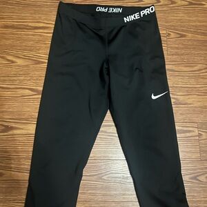 Nike Pro Women’s 3/4  XL Leggings BLACK